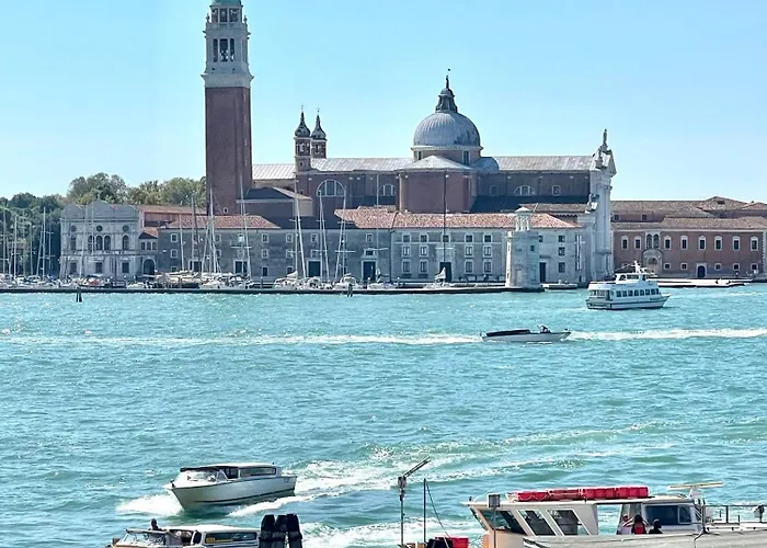 B Collection - San Marco Riva Schiavoni
